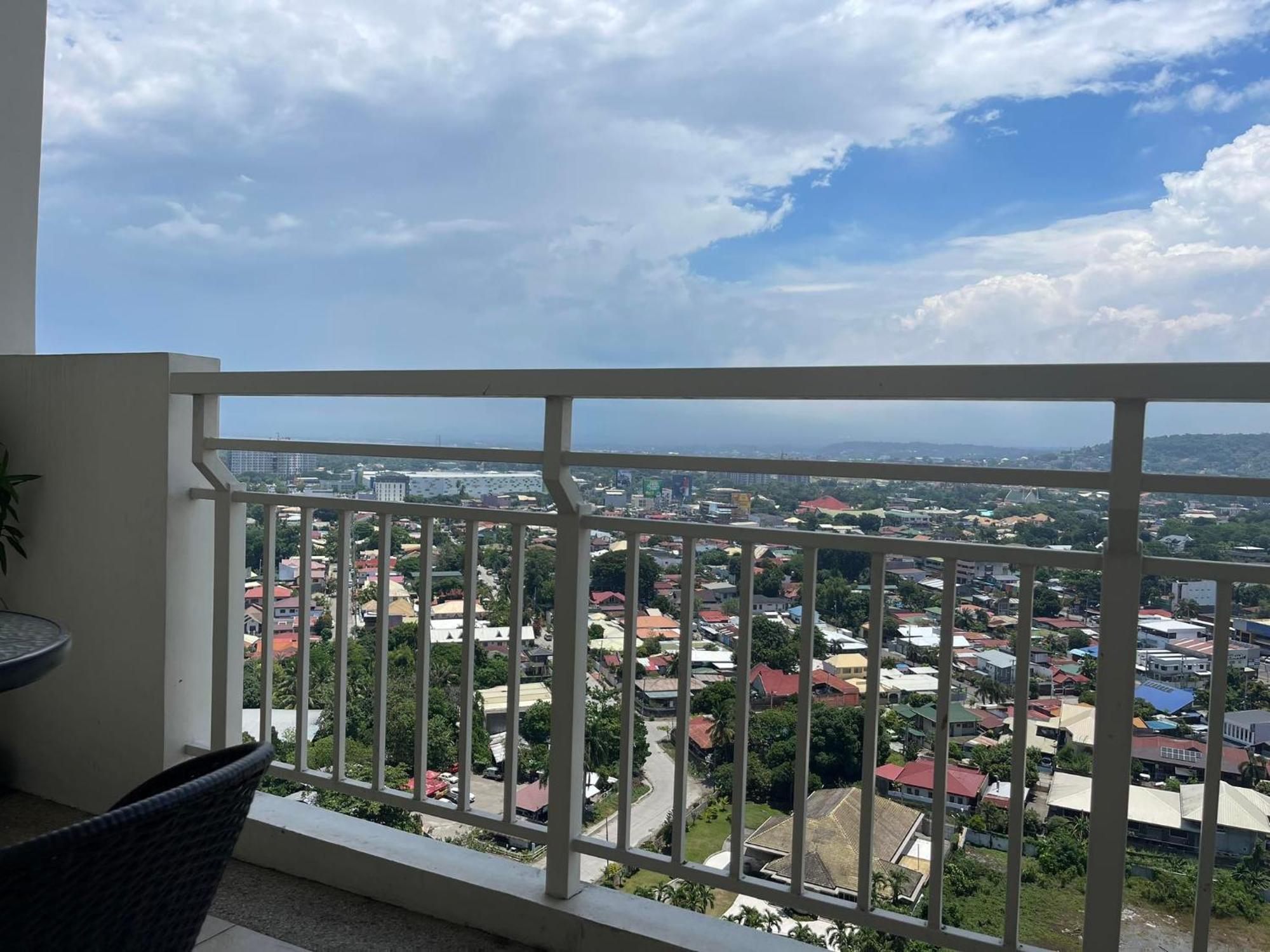 Verdon Parc Davao City With Balcony By Darpm Eksteriør bilde