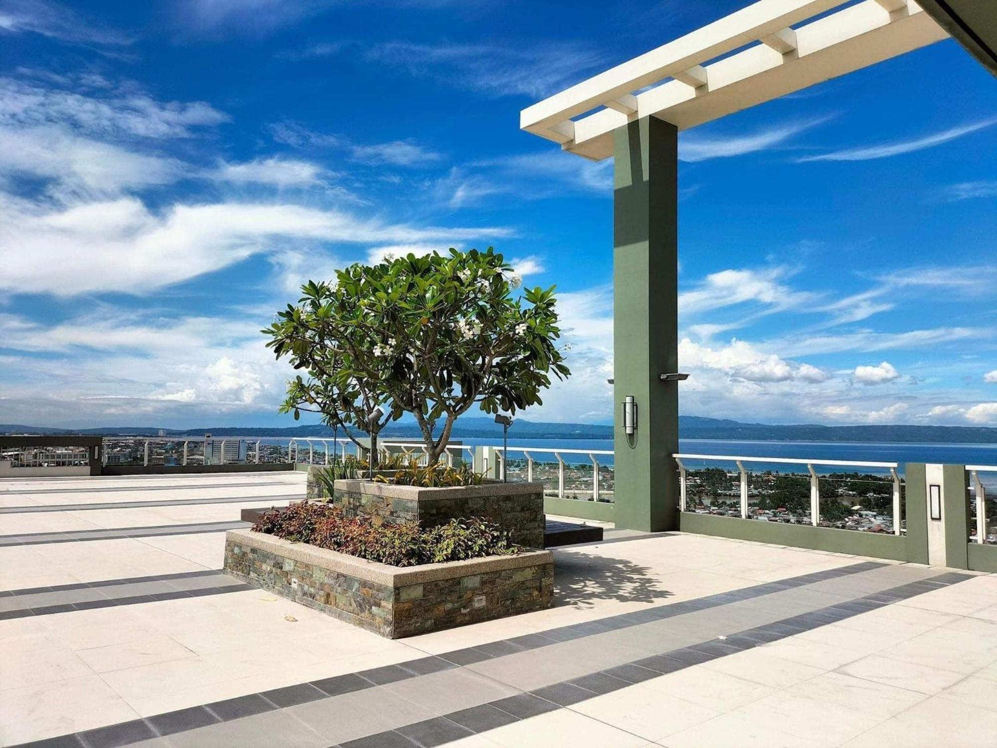Verdon Parc Davao City With Balcony By Darpm Eksteriør bilde